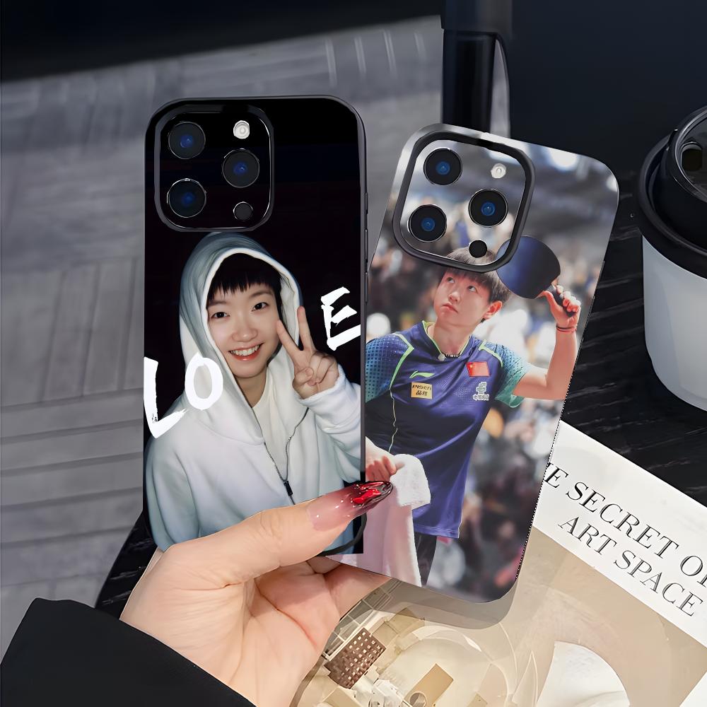卓球選手孫穎莎風スマホケース ブラックマット 薄型 耐衝撃  - Table Tennis Champion のレビューと価格