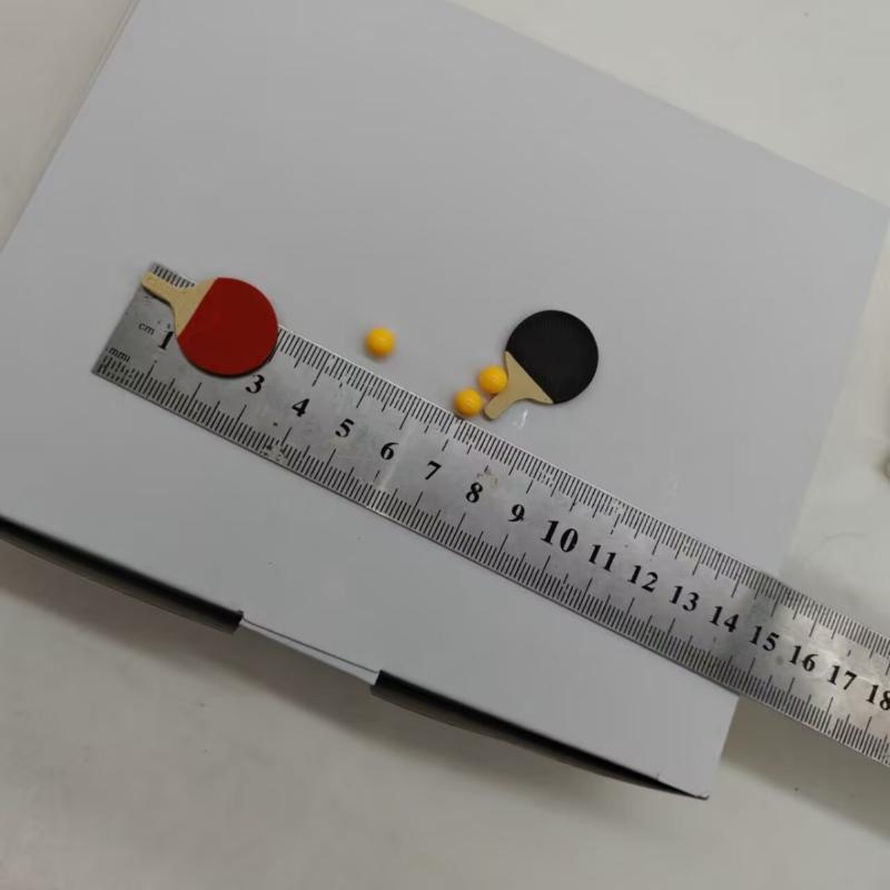 1セットドールハウスミニチュア卓球ボールモデル（ラケット2個 - Table Tennis Umpire のレビューと価格